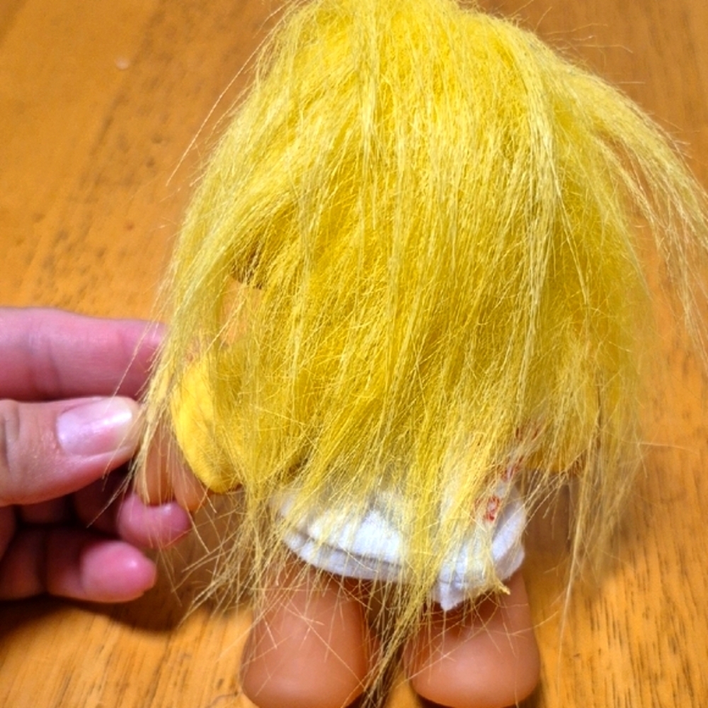 Yellow and Brown Vintage-Style Troll Doll - Picture 3 of 6